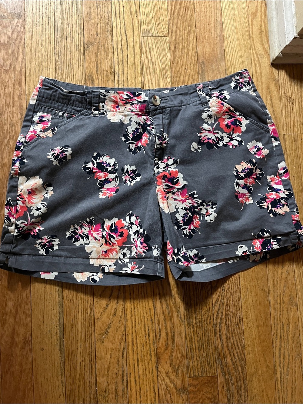 Lee Floral Gray Shorts with Pink and Coral Accents